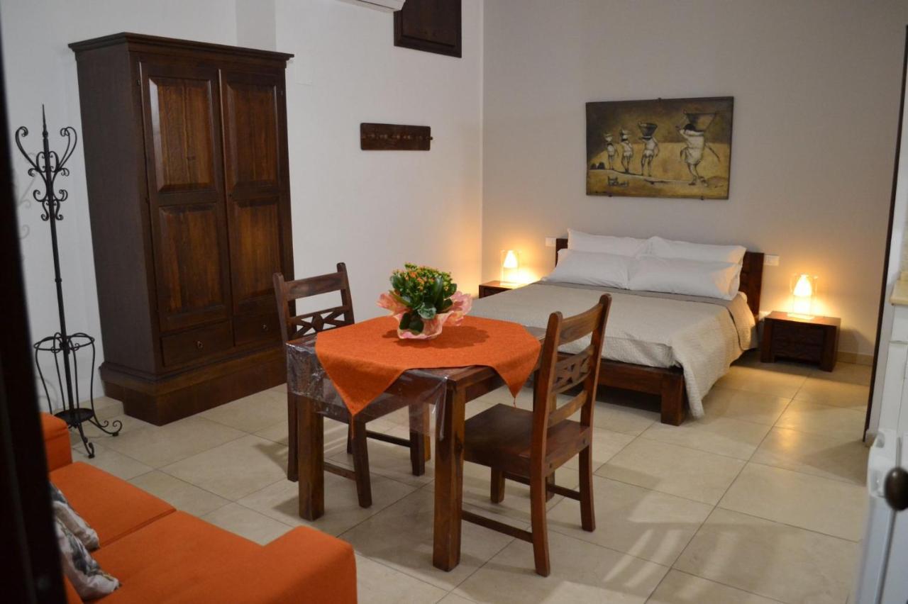 Il Moro E La Siciliana Apartment Trapani Exterior photo